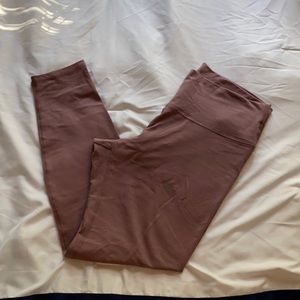 Mauve Pink Old Navy Balance Leggings